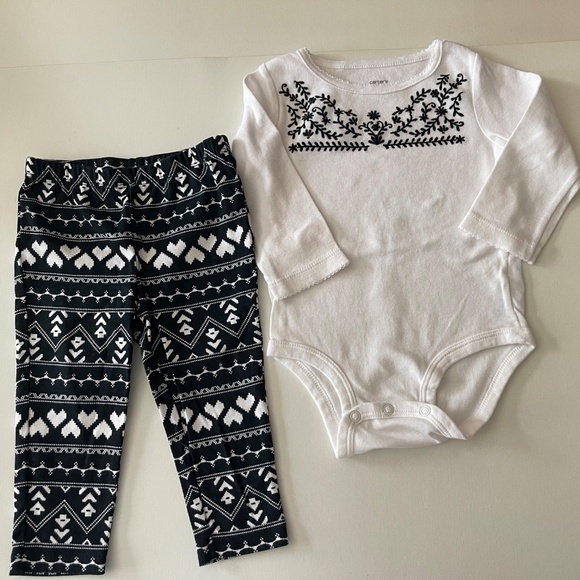 Carter’s Girls 12 Months Outfits -4 piece lot EUC - Picture 3 of 8